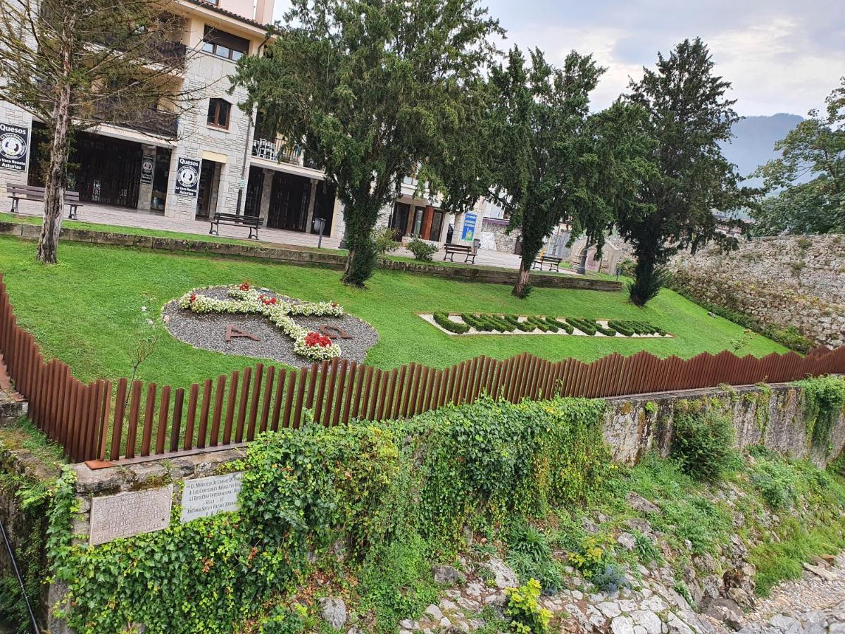 La Estancia de Cangas - Amplio piso con garaje Onís Exterior foto